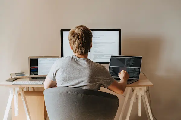 Desafíos en la implementación del software en la educación
