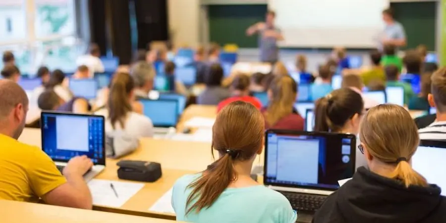 imagen de software en la educación